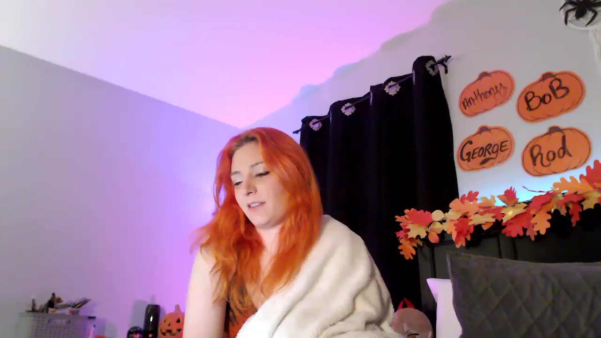 Gallery image thumbnail from CookieCapone's myfreecams stream on, 10/31/2023, 05:37 image 14 of 20