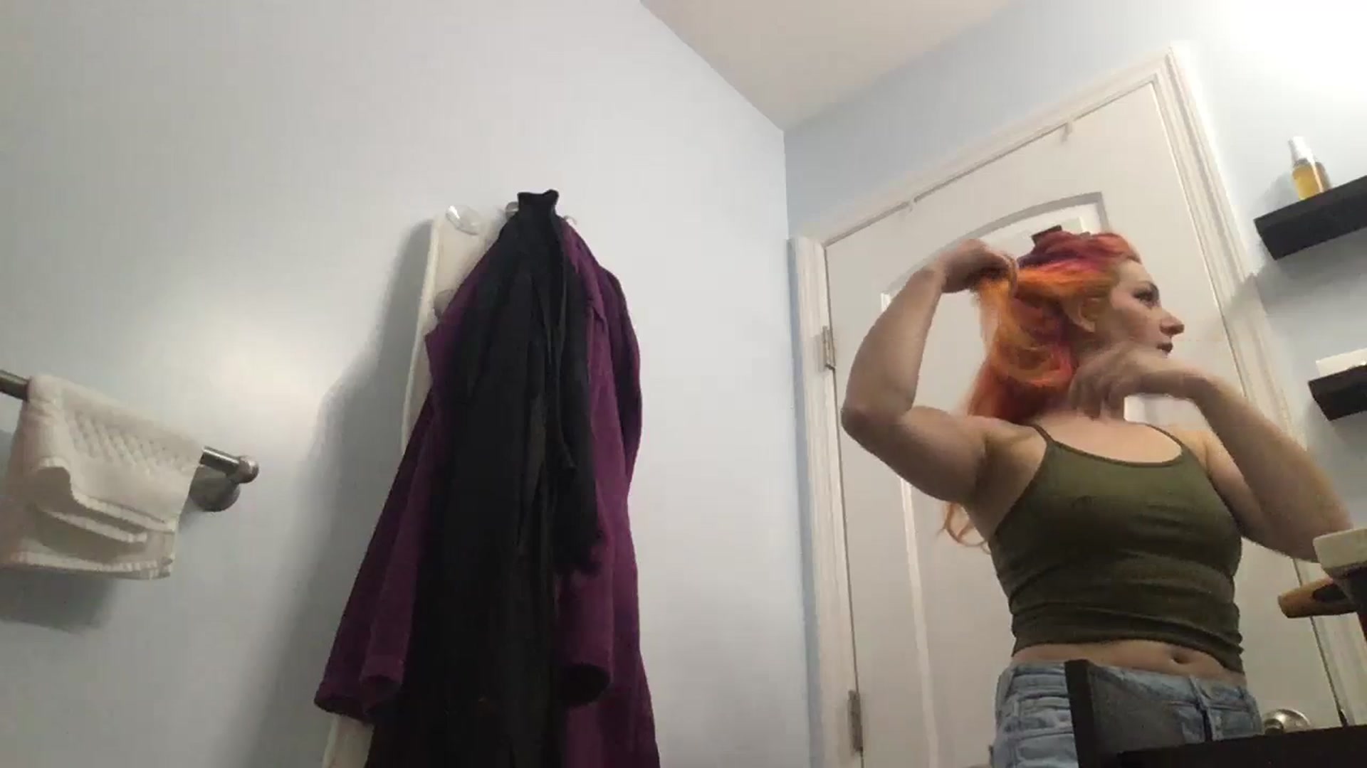 Gallery image thumbnail from CookieCapone's myfreecams stream on, 11/02/2023, 04:23 image 16 of 20