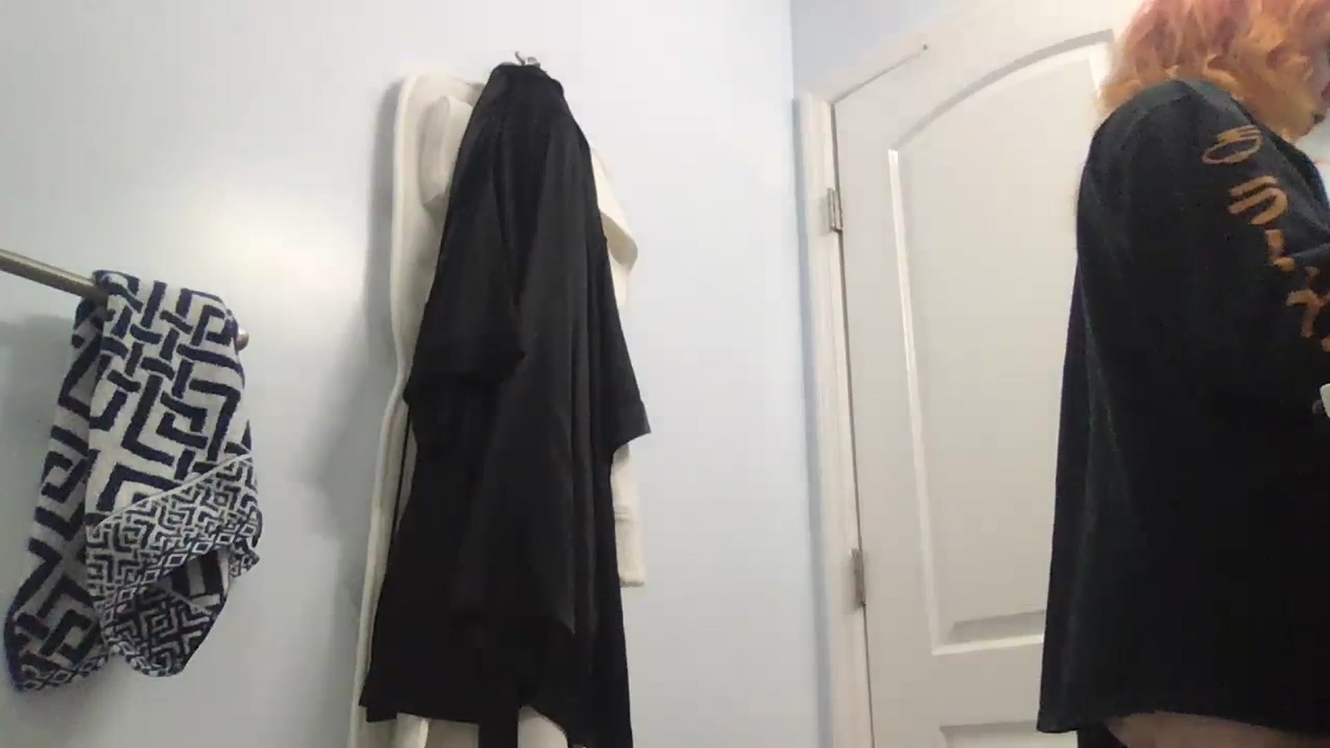 Gallery image thumbnail from CookieCapone's myfreecams stream on, 12/06/2023, 07:41 image 2 of 20