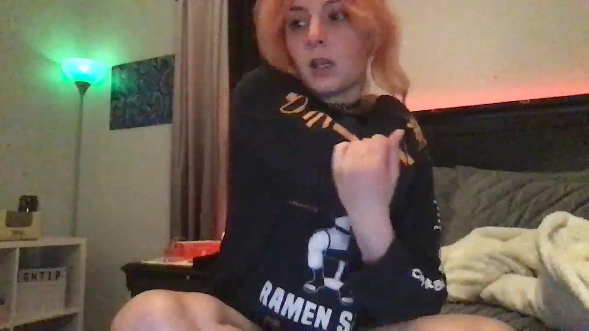 Gallery image thumbnail from CookieCapone's myfreecams stream on, 12/06/2023, 07:41 image 10 of 20