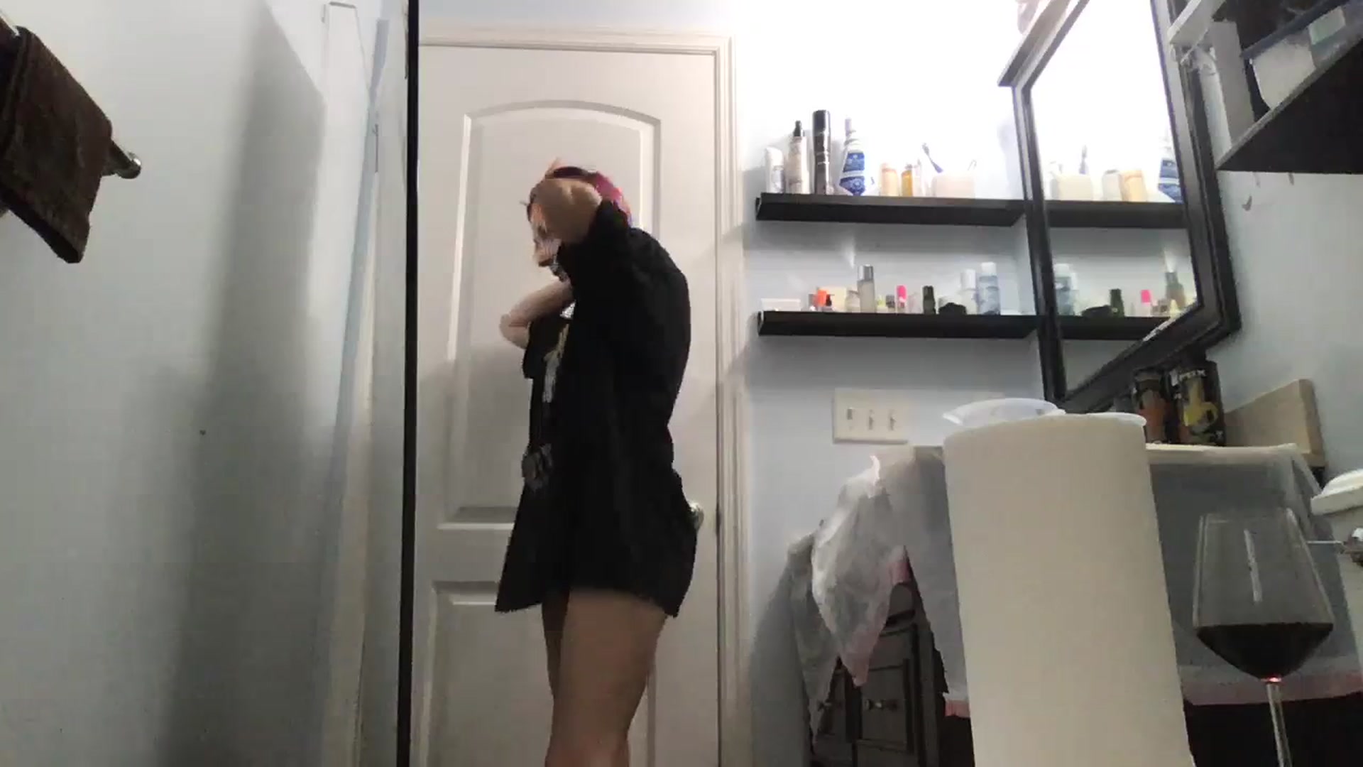 Gallery image thumbnail from CookieCapone's myfreecams stream on, 12/13/2023, 07:29 image 8 of 20