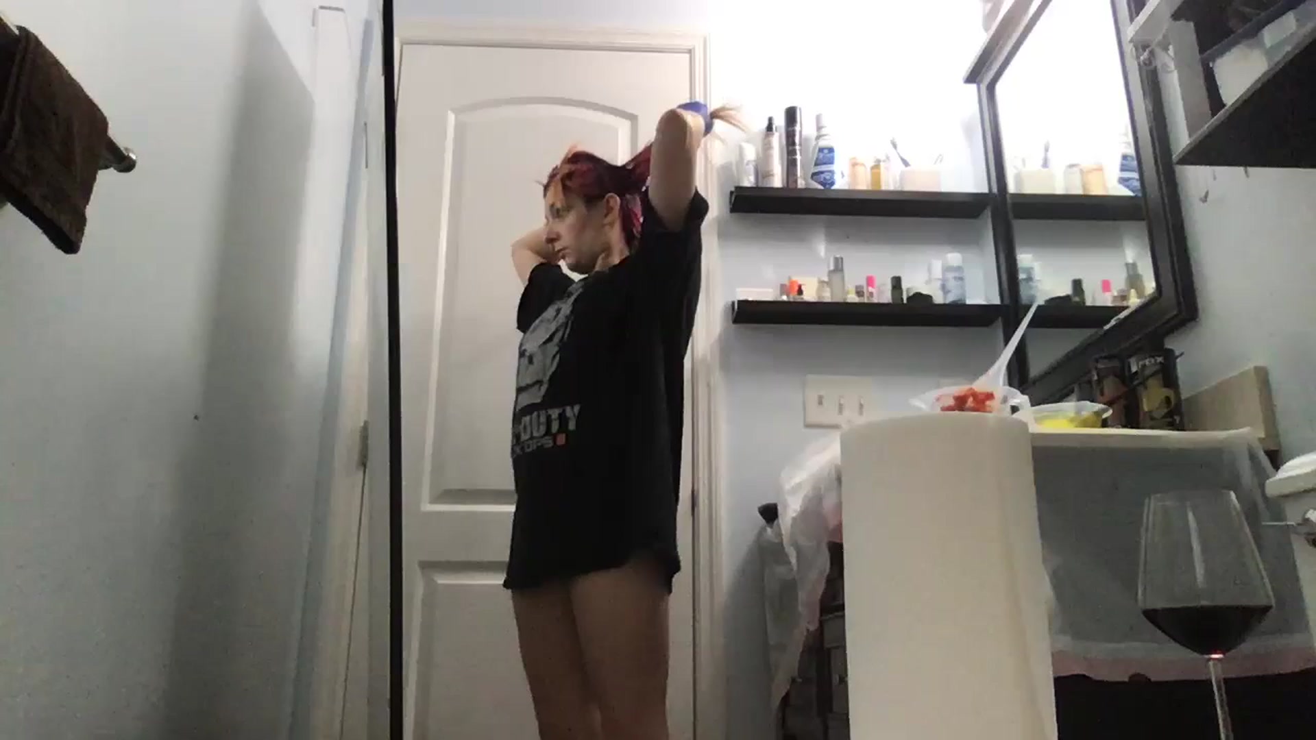 Gallery image thumbnail from CookieCapone's myfreecams stream on, 12/13/2023, 07:29 image 16 of 20