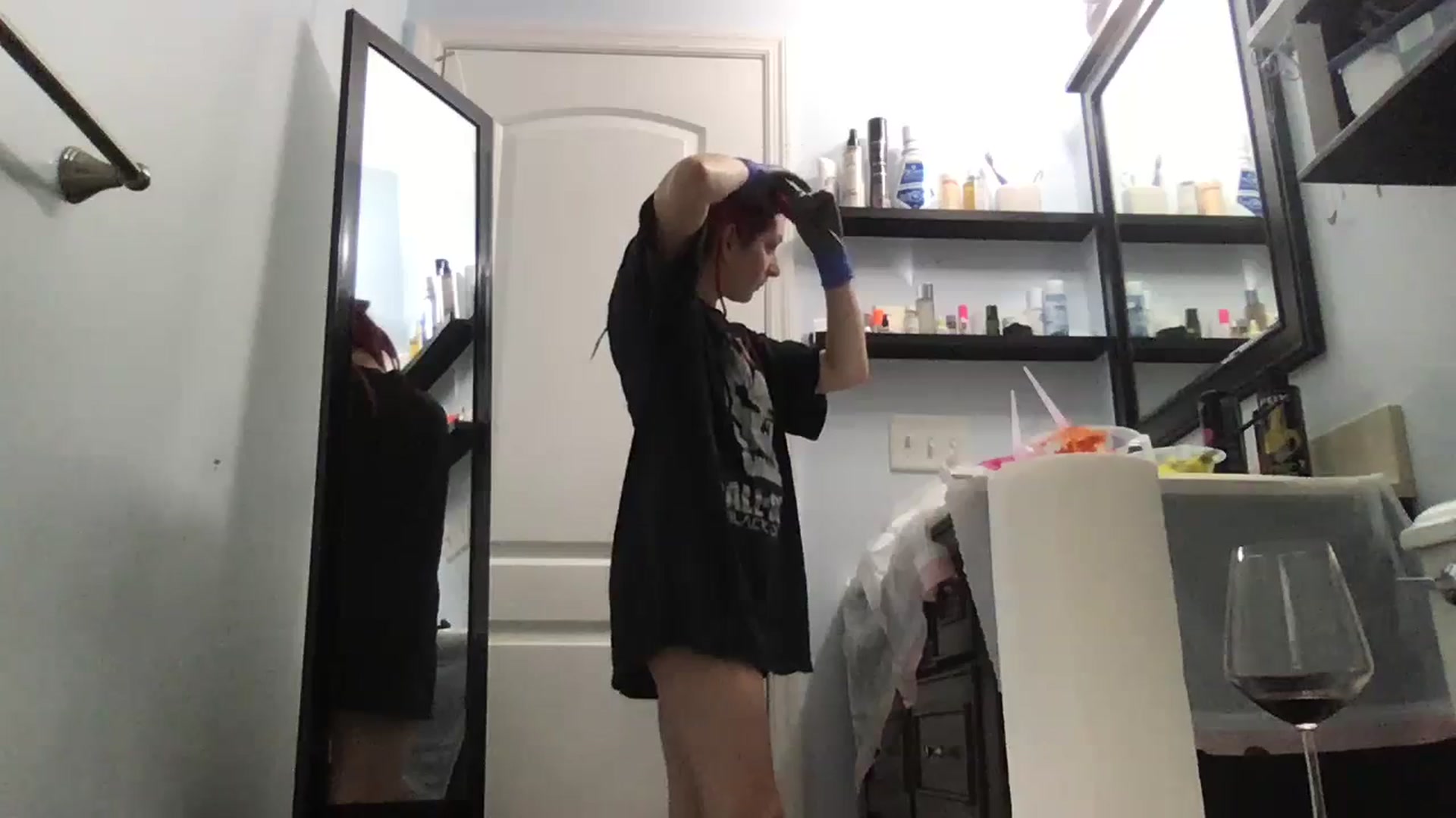 Gallery image thumbnail from CookieCapone's myfreecams stream on, 12/13/2023, 08:43 image 12 of 20