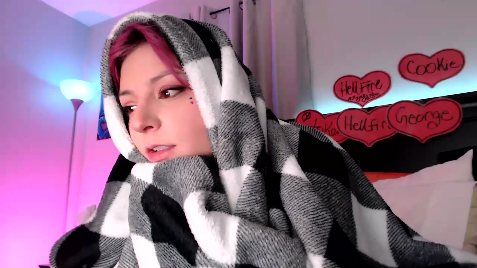 Gallery image thumbnail from CookieCapone's myfreecams stream on, 02/15/2026, 07:49 image 3 of 20