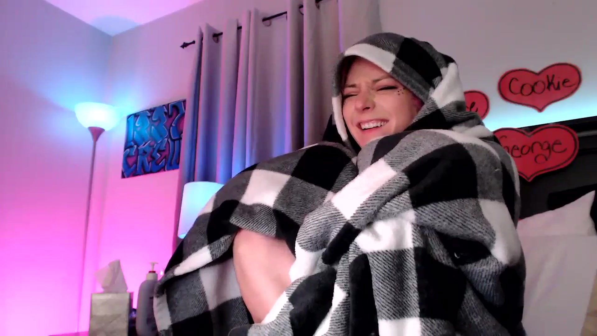 Gallery image thumbnail from CookieCapone's myfreecams stream on, 02/15/2026, 07:49 image 17 of 20