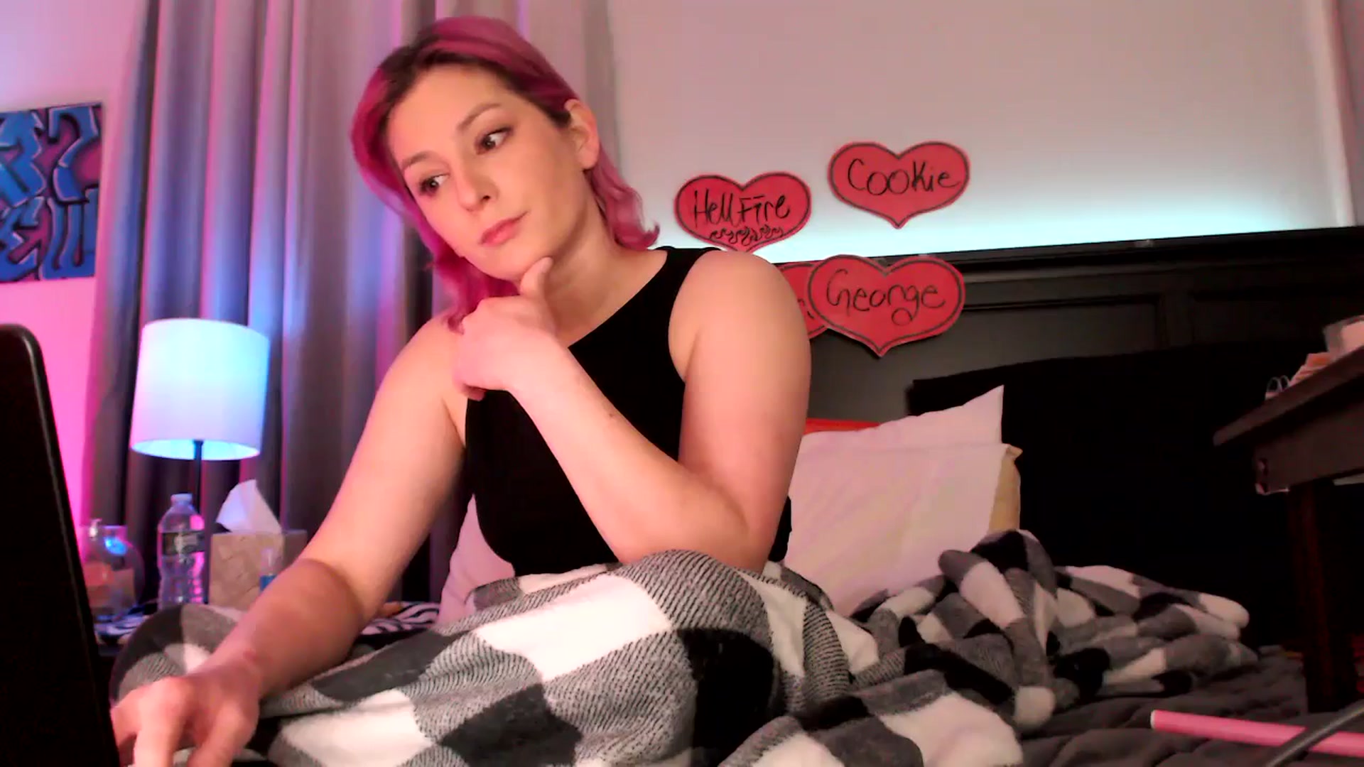 Gallery image thumbnail from CookieCapone's myfreecams stream on, 02/20/2026, 07:05 image 7 of 20
