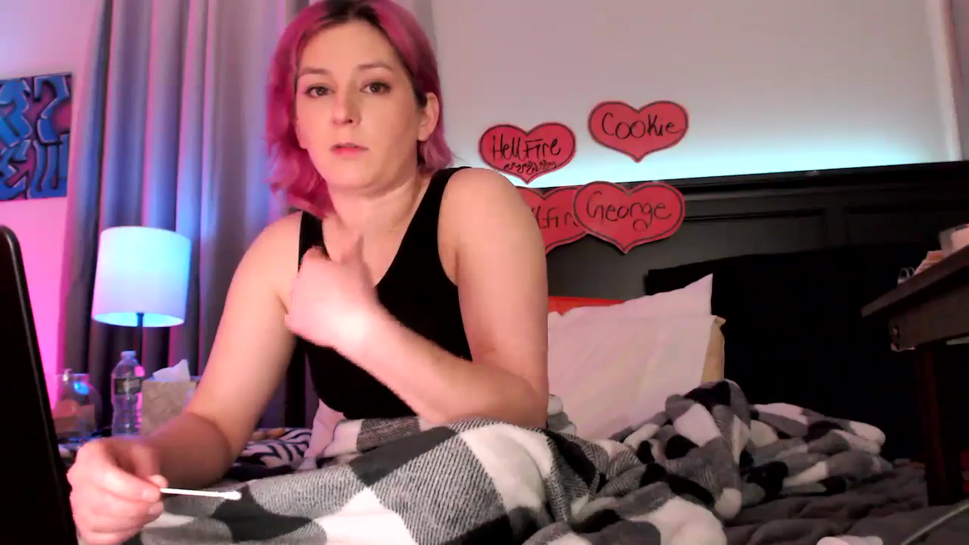 Gallery image thumbnail from CookieCapone's myfreecams stream on, 02/20/2026, 07:05 image 12 of 20