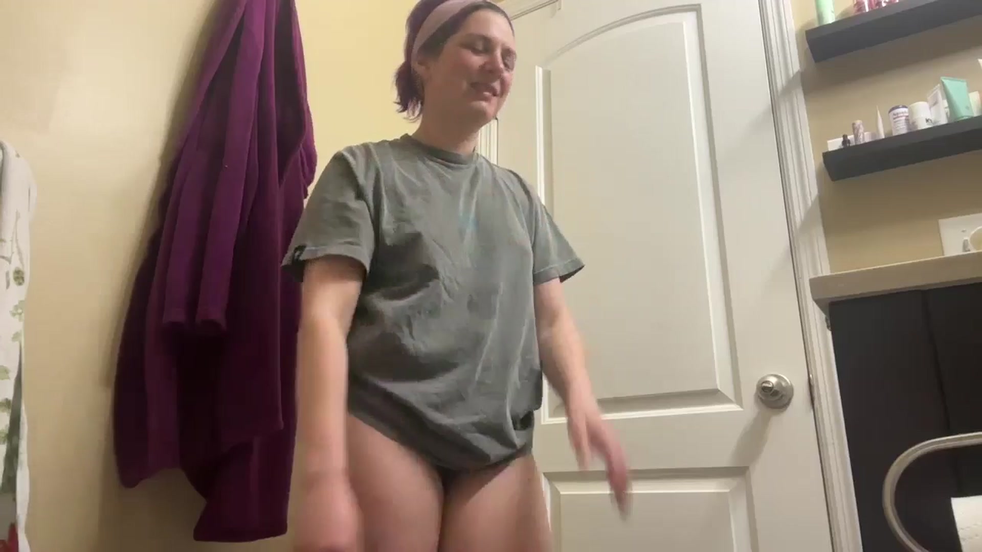 Gallery image thumbnail from CookieCapone's myfreecams stream on, 03/28/2026, 05:43 image 16 of 20