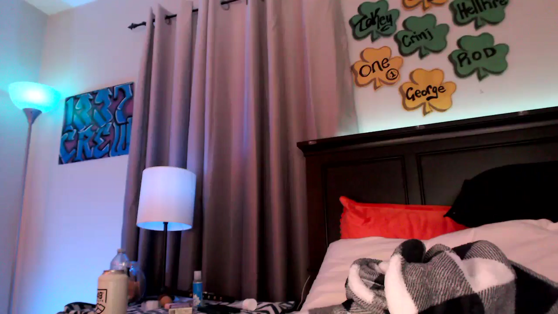Gallery image thumbnail from CookieCapone's myfreecams stream on, 03/31/2026, 07:18 image 11 of 20