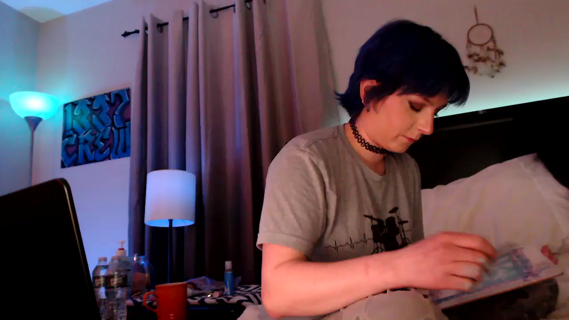 Gallery image thumbnail from CookieCapone's myfreecams stream on, 04/15/2026, 06:45 image 14 of 20