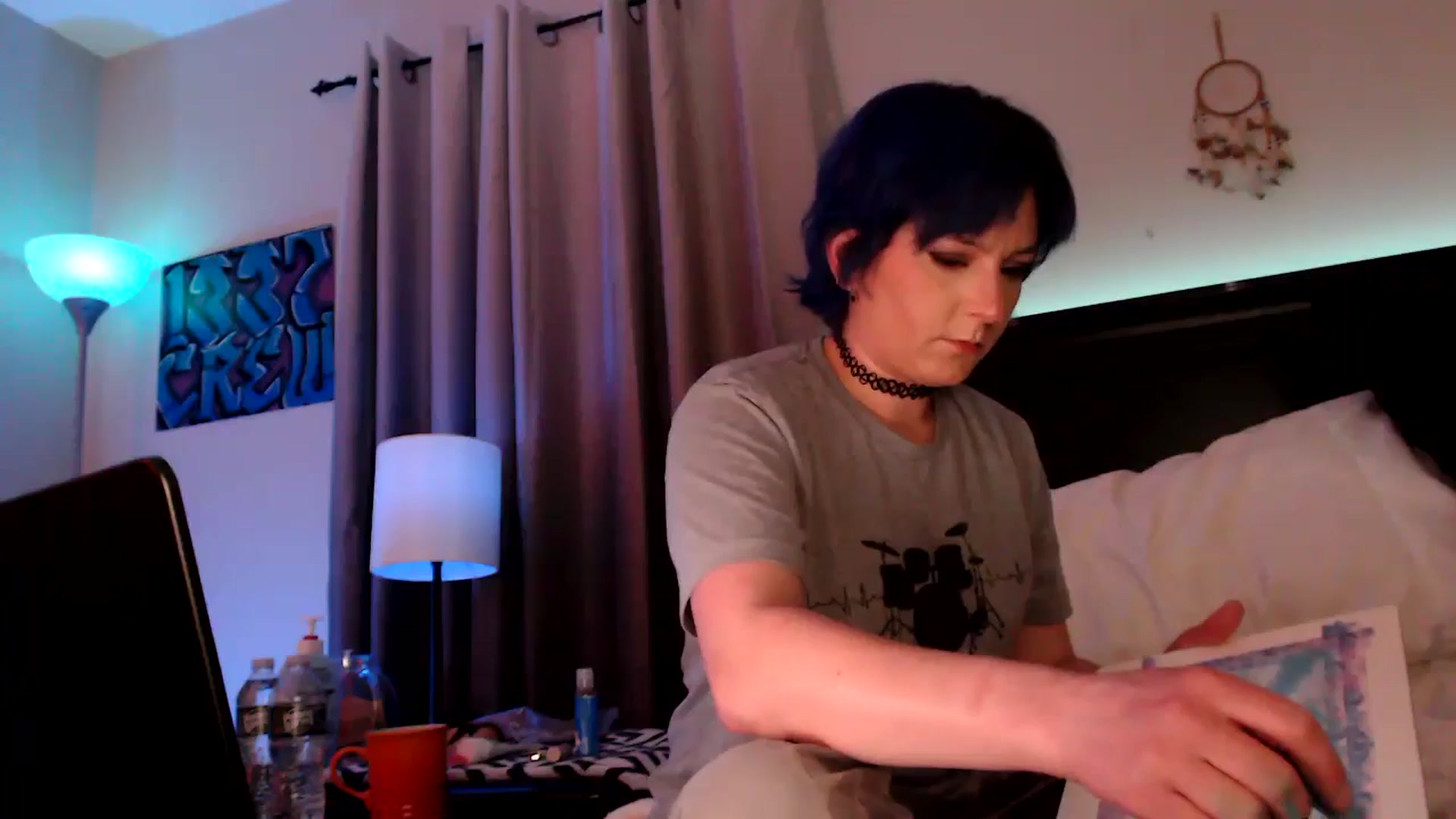 Gallery image thumbnail from CookieCapone's myfreecams stream on, 04/15/2026, 08:34 image 6 of 20