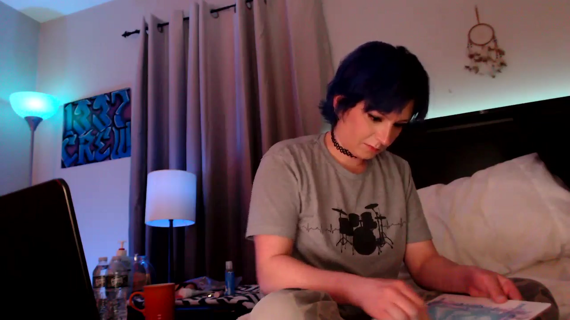 Gallery image thumbnail from CookieCapone's myfreecams stream on, 04/15/2026, 08:34 image 4 of 20