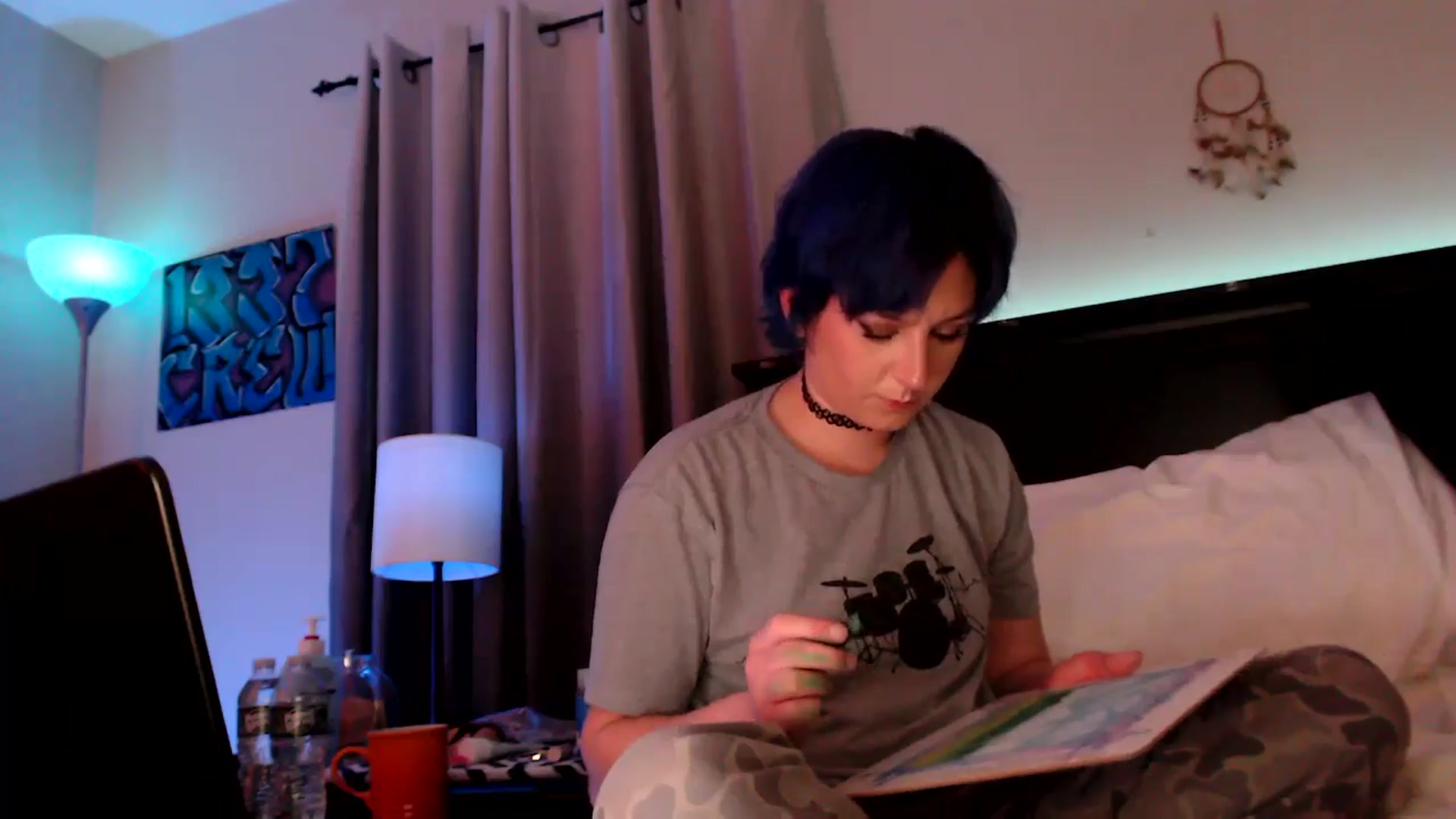Gallery image thumbnail from CookieCapone's myfreecams stream on, 04/15/2026, 08:34 image 17 of 20