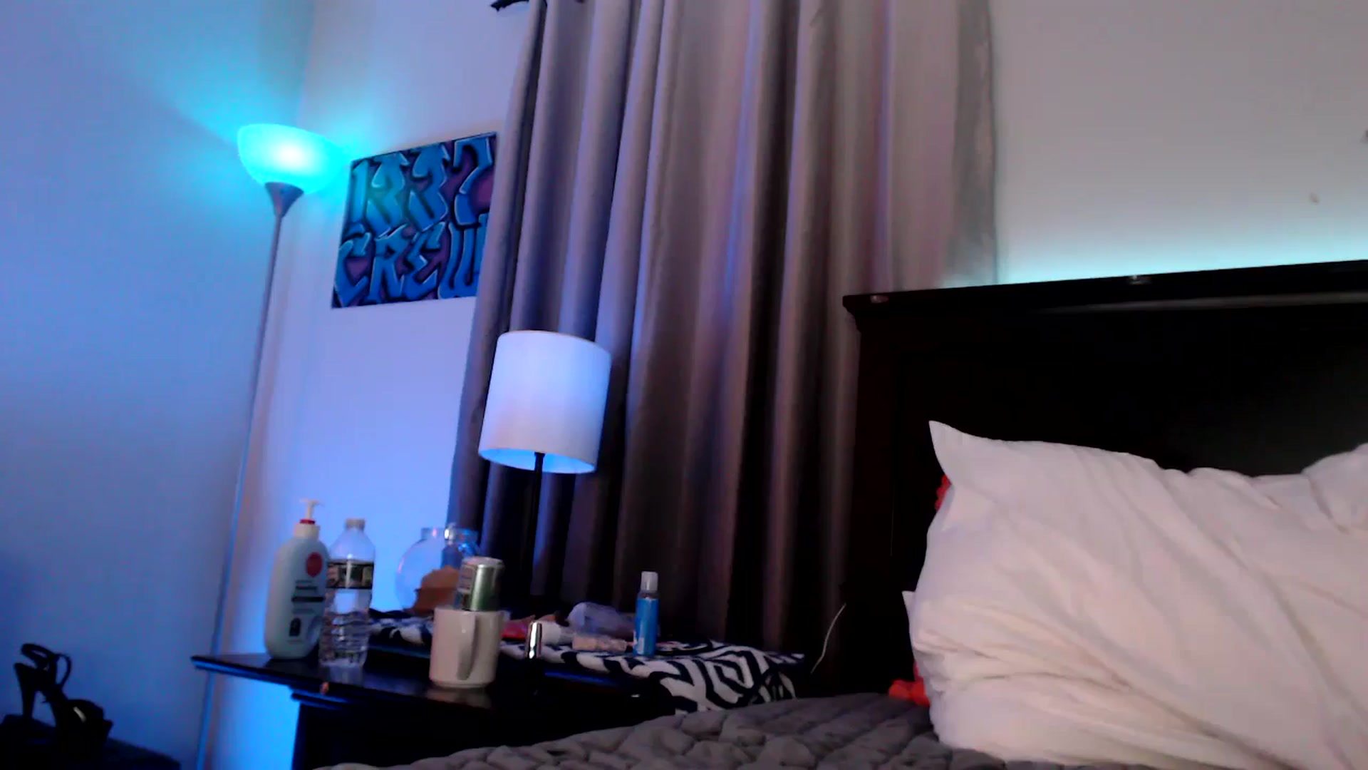 Gallery image thumbnail from CookieCapone's myfreecams stream on, 04/18/2026, 07:53 image 12 of 20