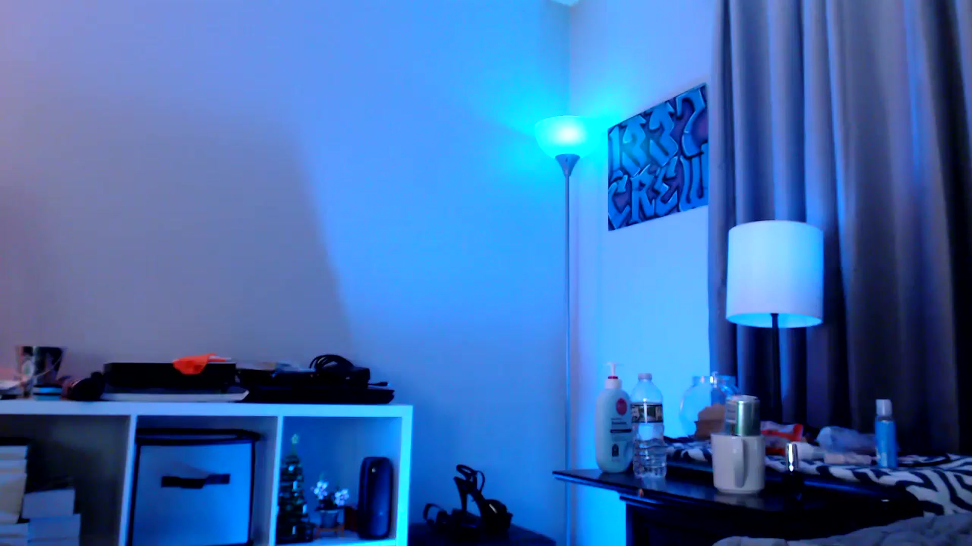 Gallery image thumbnail from CookieCapone's myfreecams stream on, 04/18/2026, 07:53 image 13 of 20