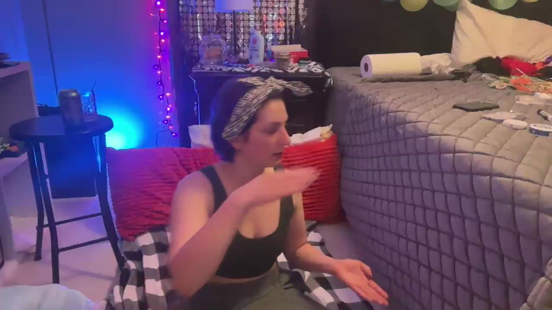 Gallery image thumbnail from CookieCapone's myfreecams stream on, 04/29/2026, 06:53 image 15 of 20