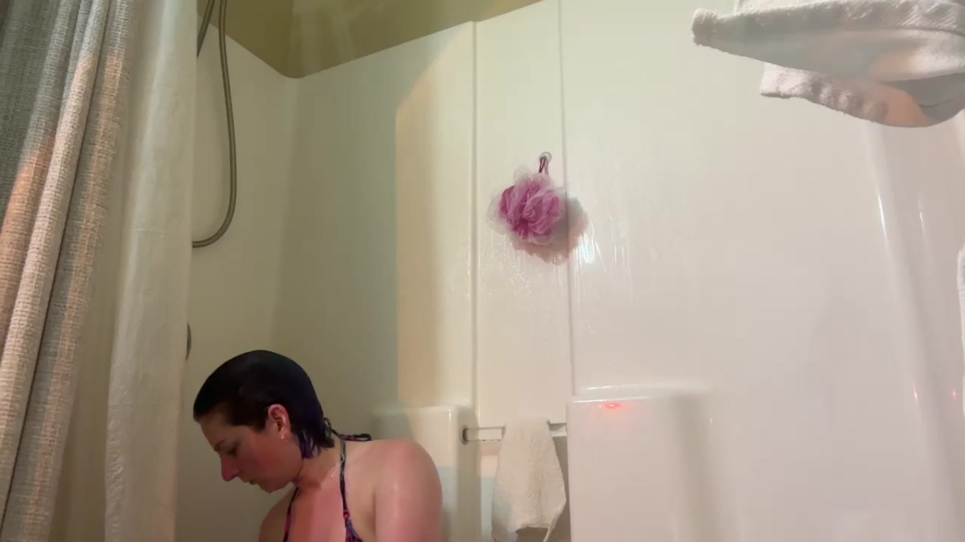 Gallery image thumbnail from CookieCapone's myfreecams stream on, 05/01/2026, 05:32 image 14 of 20