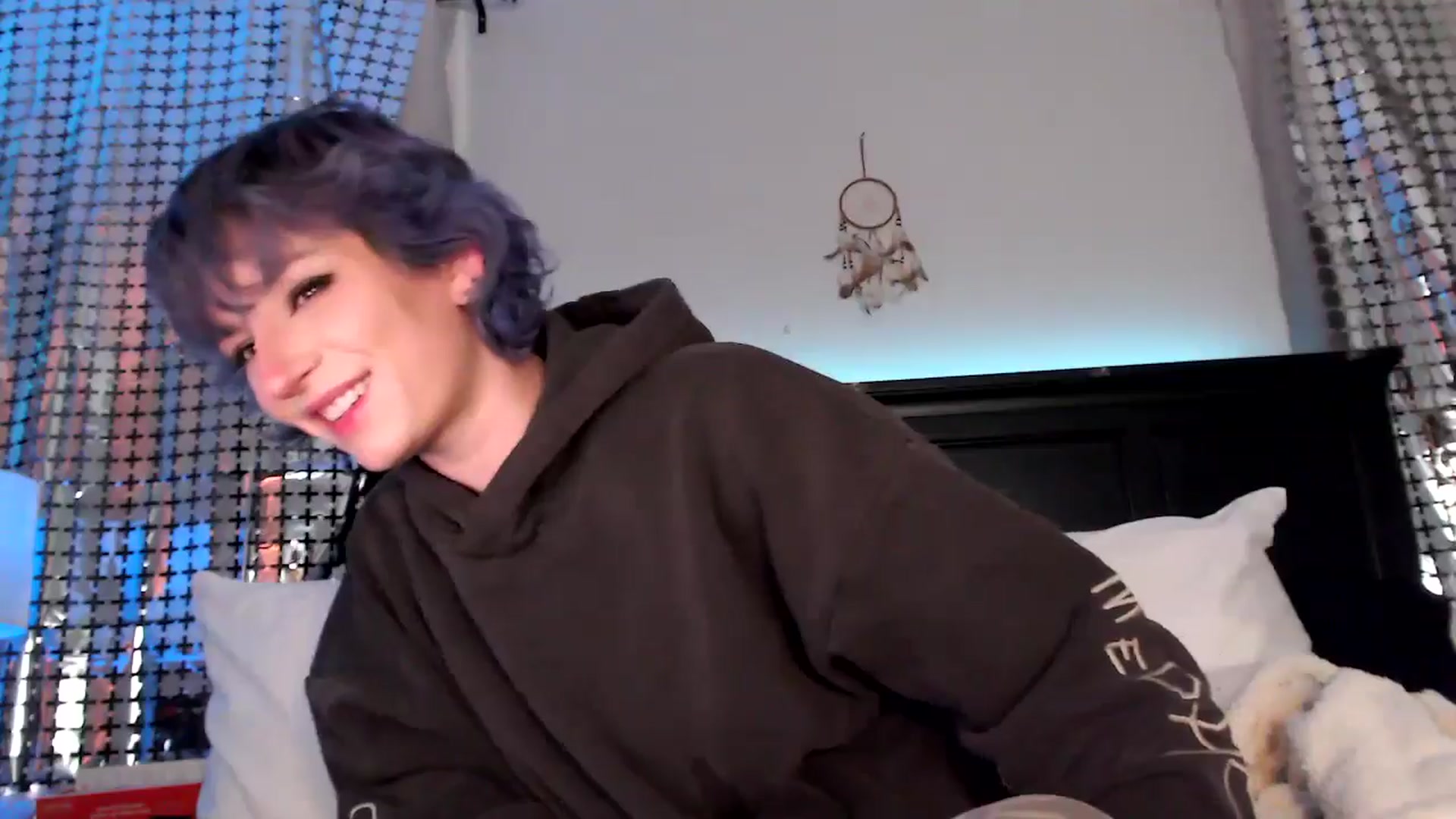 Gallery image thumbnail from CookieCapone's myfreecams stream on, 05/10/2026, 09:11 image 2 of 20