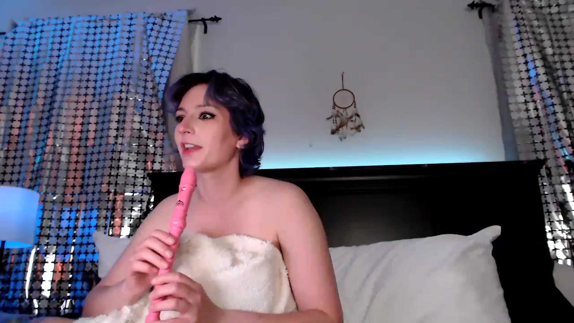 Gallery image thumbnail from CookieCapone's myfreecams stream on, 05/10/2026, 09:11 image 17 of 20