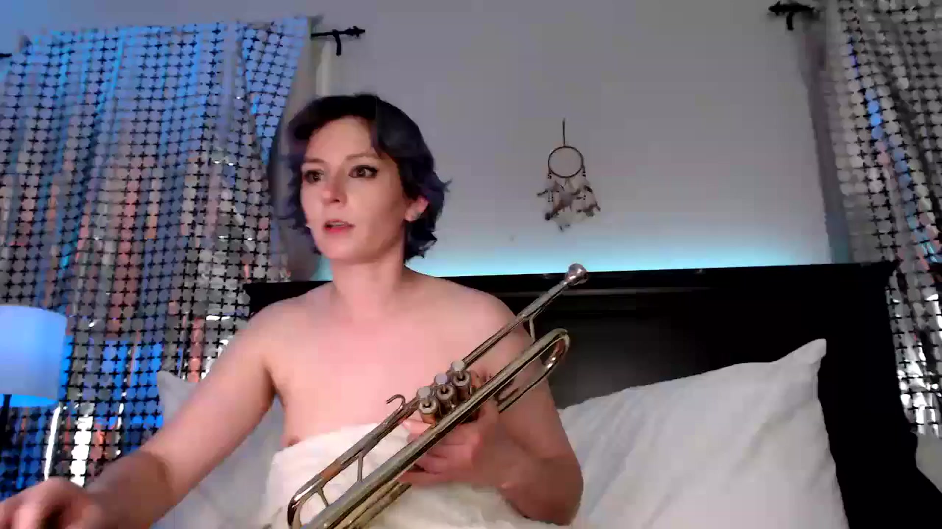 Gallery image thumbnail from CookieCapone's myfreecams stream on, 05/10/2026, 09:11 image 18 of 20