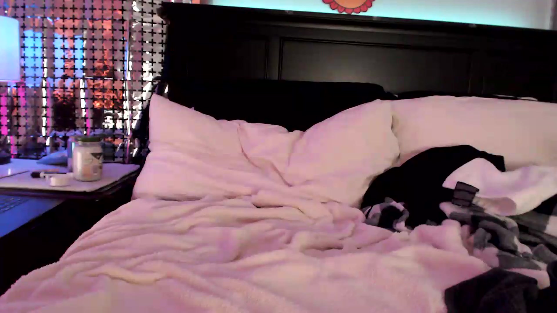 Gallery image thumbnail from CookieCapone's myfreecams stream on, 05/30/2026, 07:49 image 12 of 20