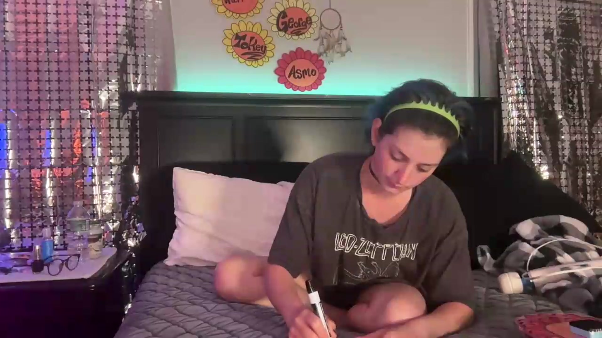 Gallery image thumbnail from CookieCapone's myfreecams stream on, 06/10/2026, 07:22 image 3 of 20