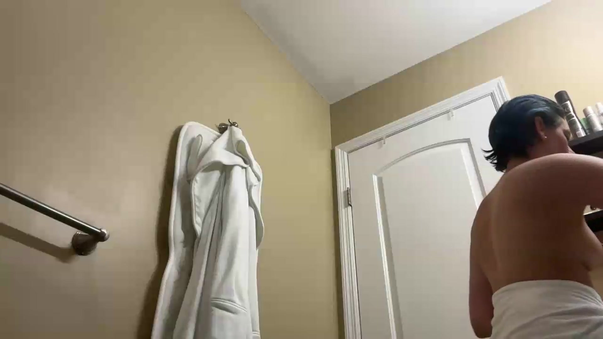 Gallery image thumbnail from CookieCapone's myfreecams stream on, 06/12/2026, 07:42 image 11 of 20