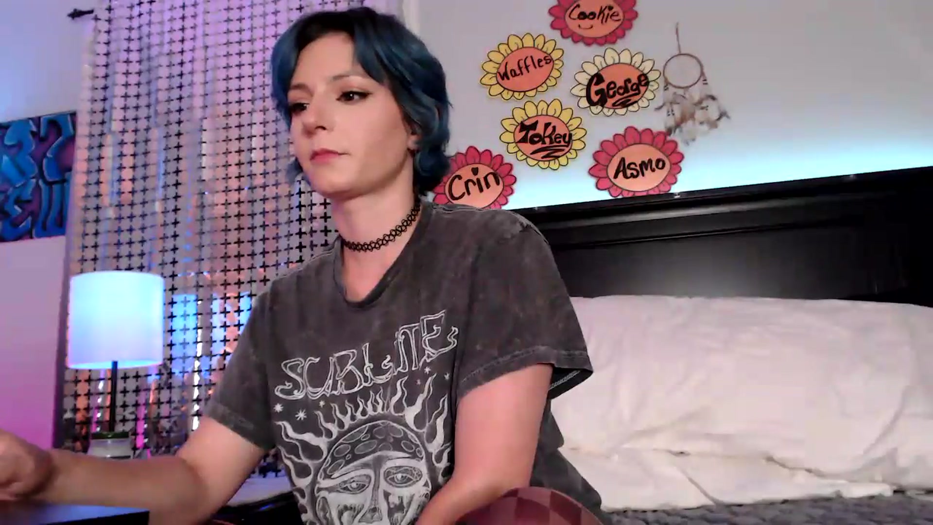 Gallery image thumbnail from CookieCapone's myfreecams stream on, 06/19/2026, 07:28 image 5 of 20
