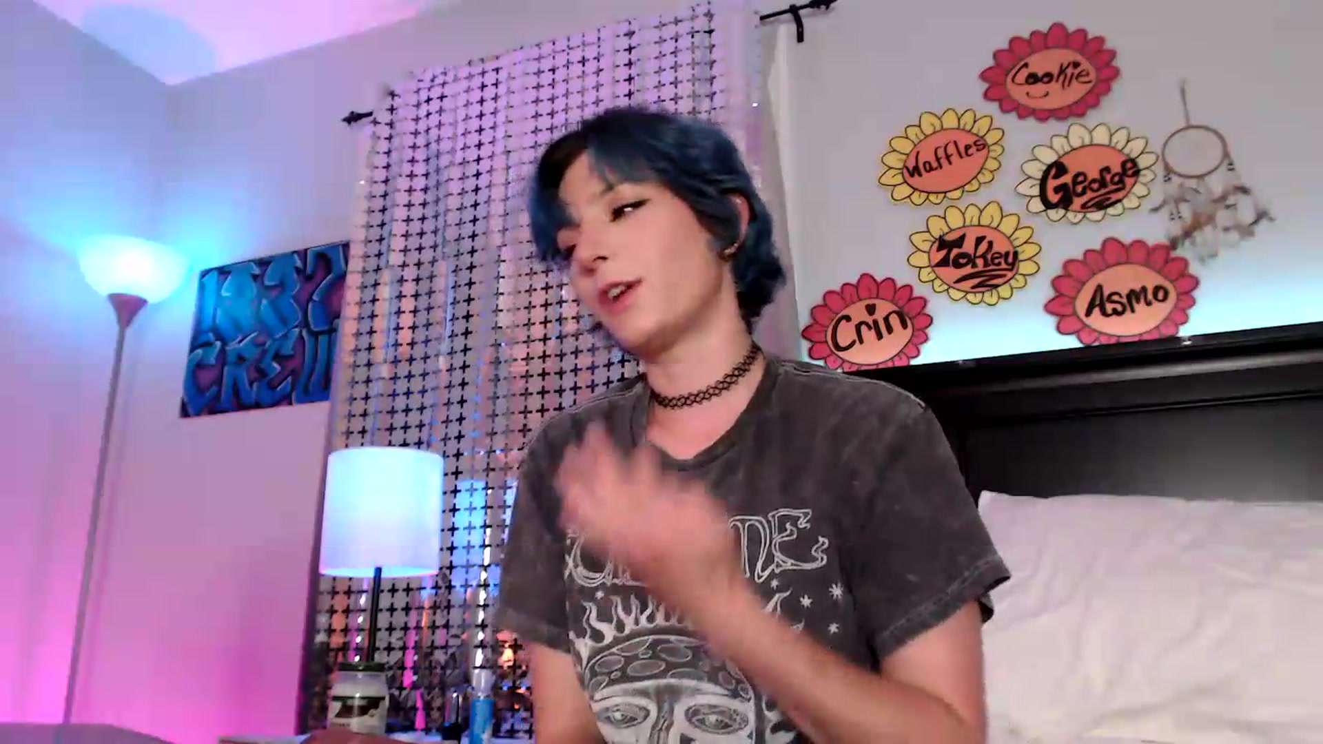 Gallery image thumbnail from CookieCapone's myfreecams stream on, 06/19/2026, 07:28 image 3 of 20