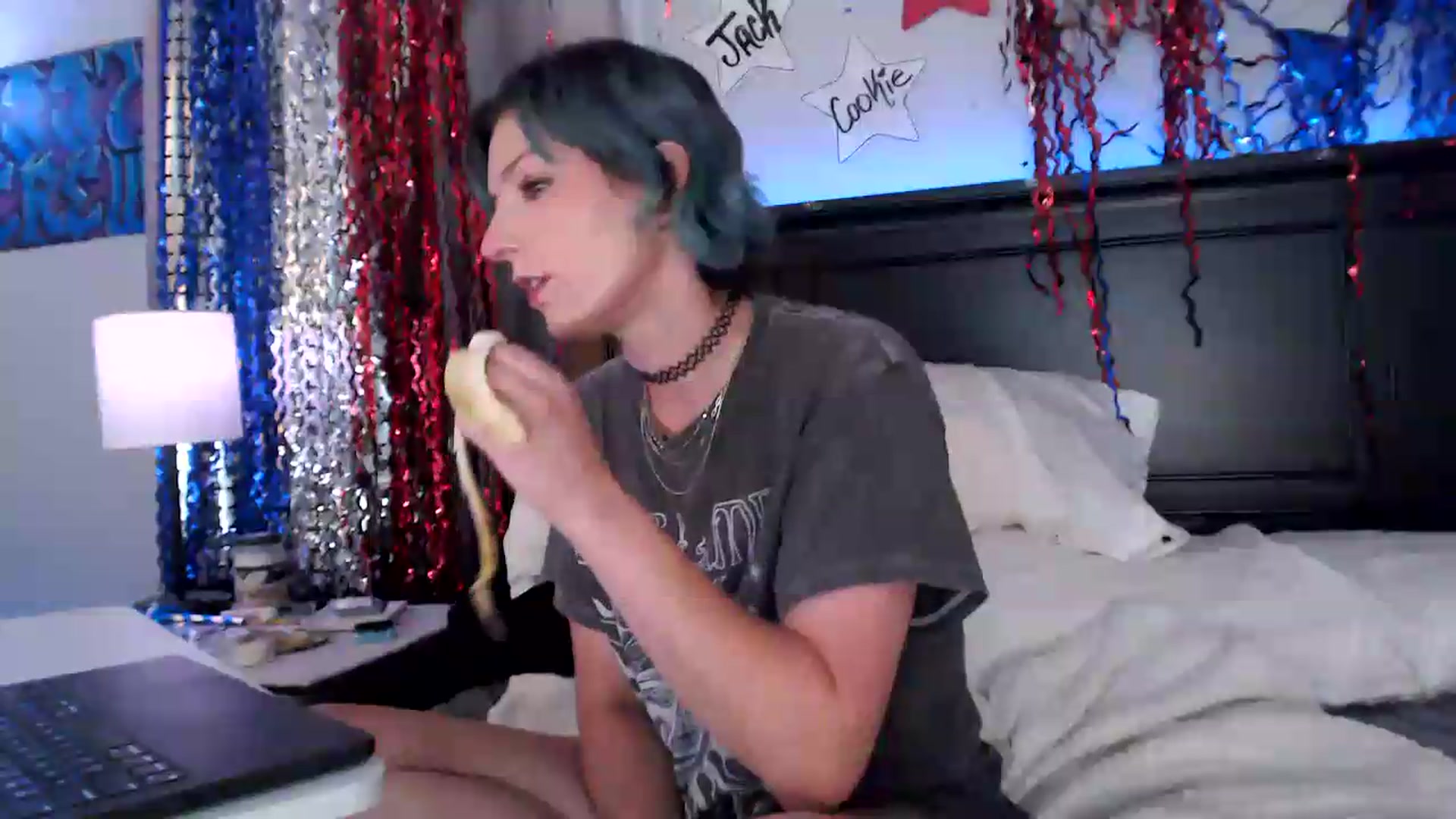 Gallery image thumbnail from CookieCapone's myfreecams stream on, 07/17/2026, 04:46 image 20 of 20