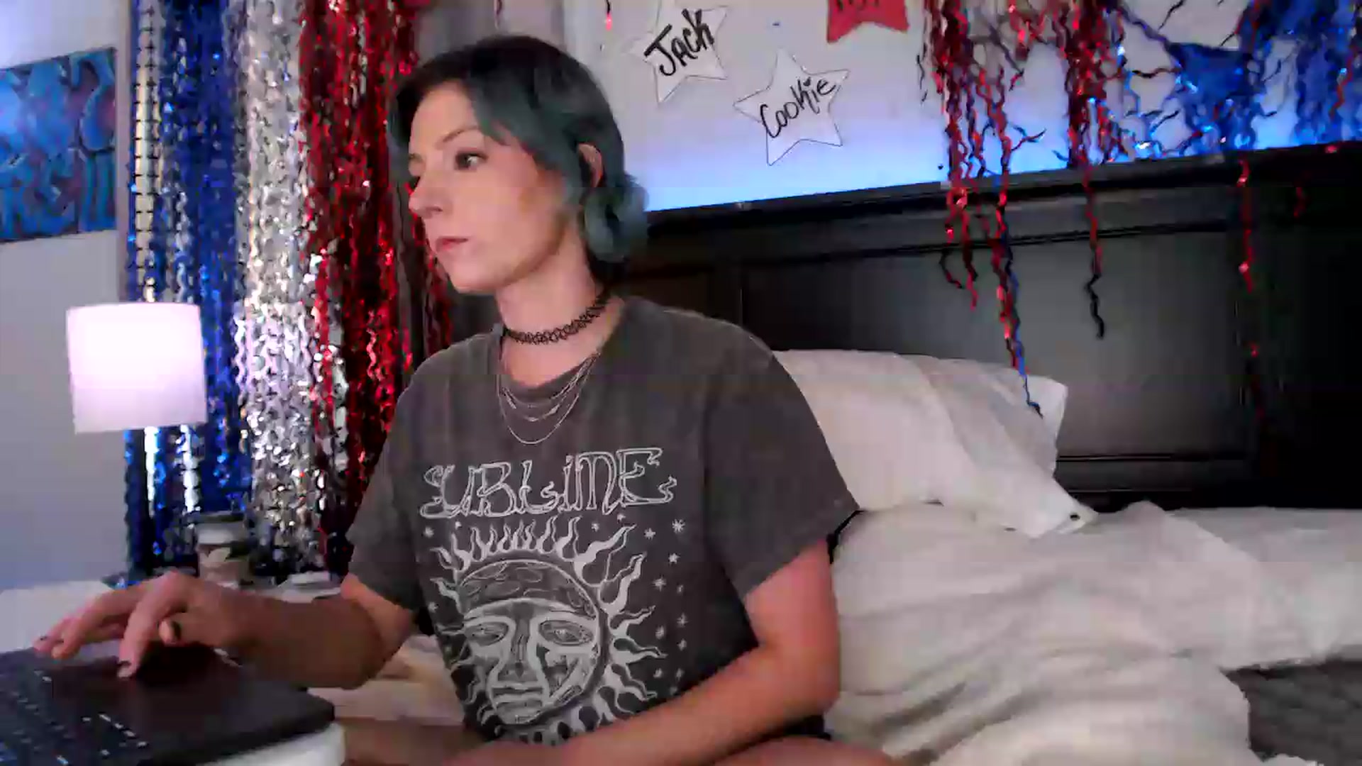 Gallery image thumbnail from CookieCapone's myfreecams stream on, 07/17/2026, 05:01 image 8 of 20