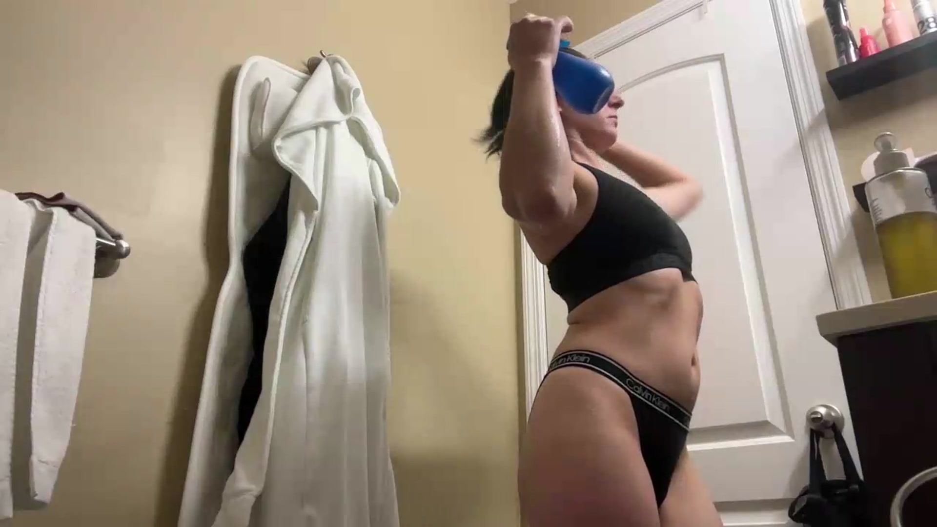 Gallery image thumbnail from CookieCapone's myfreecams stream on, 08/04/2026, 07:14 image 3 of 20