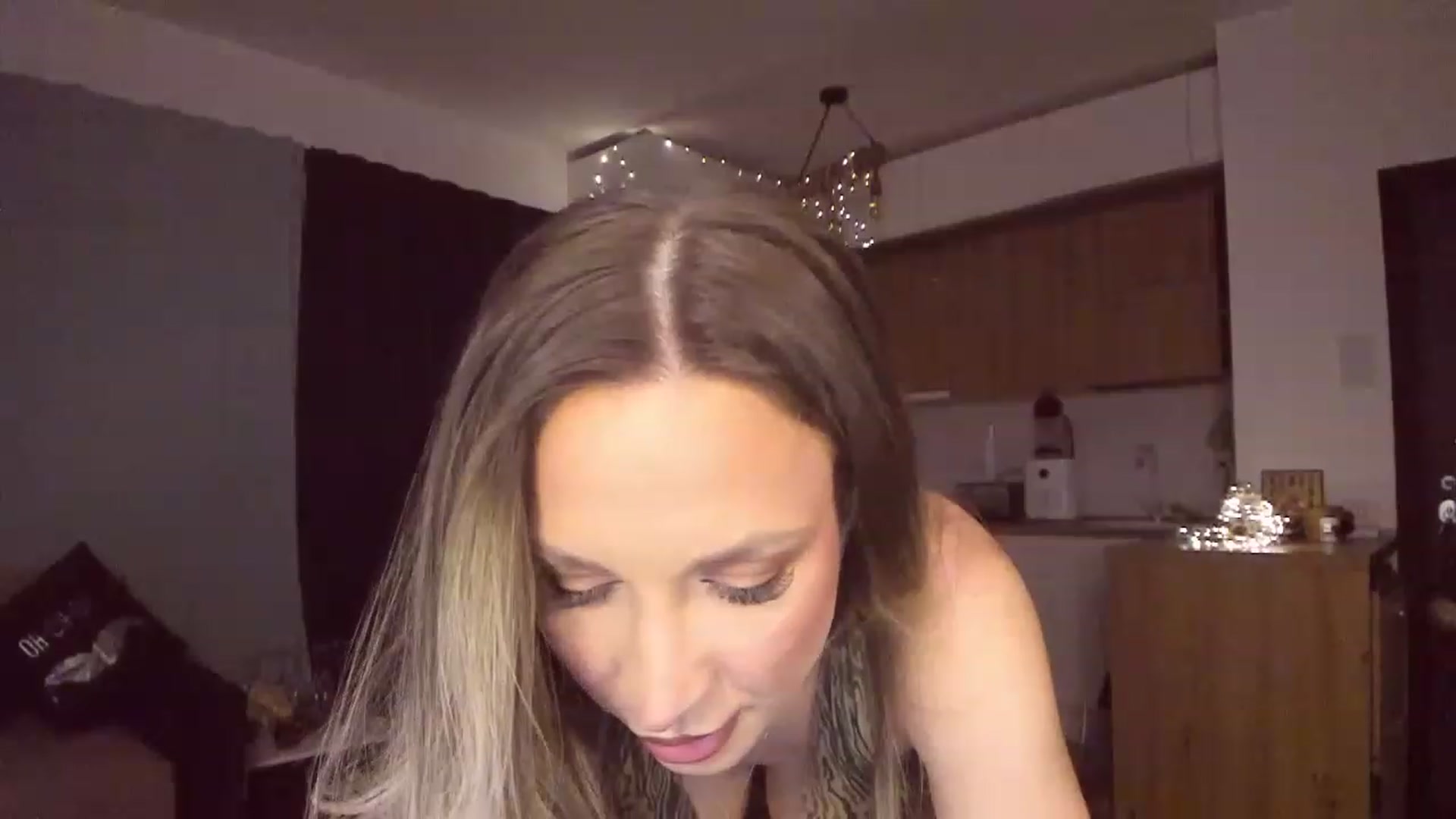 Gallery image thumbnail from CoolElissa's myfreecams stream on, 12/30/2022, 04:39 image 20 of 20