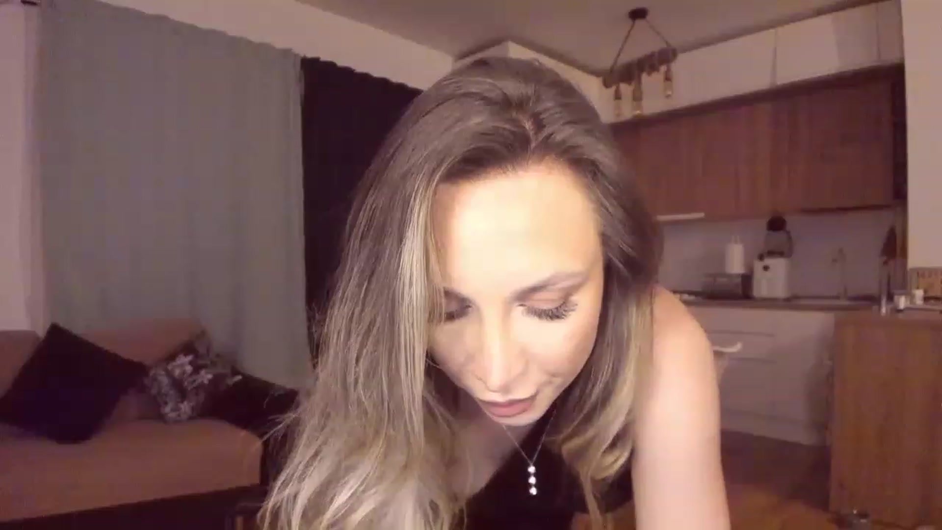 Gallery image thumbnail from CoolElissa's myfreecams stream on, 01/27/2023, 03:09 image 9 of 20