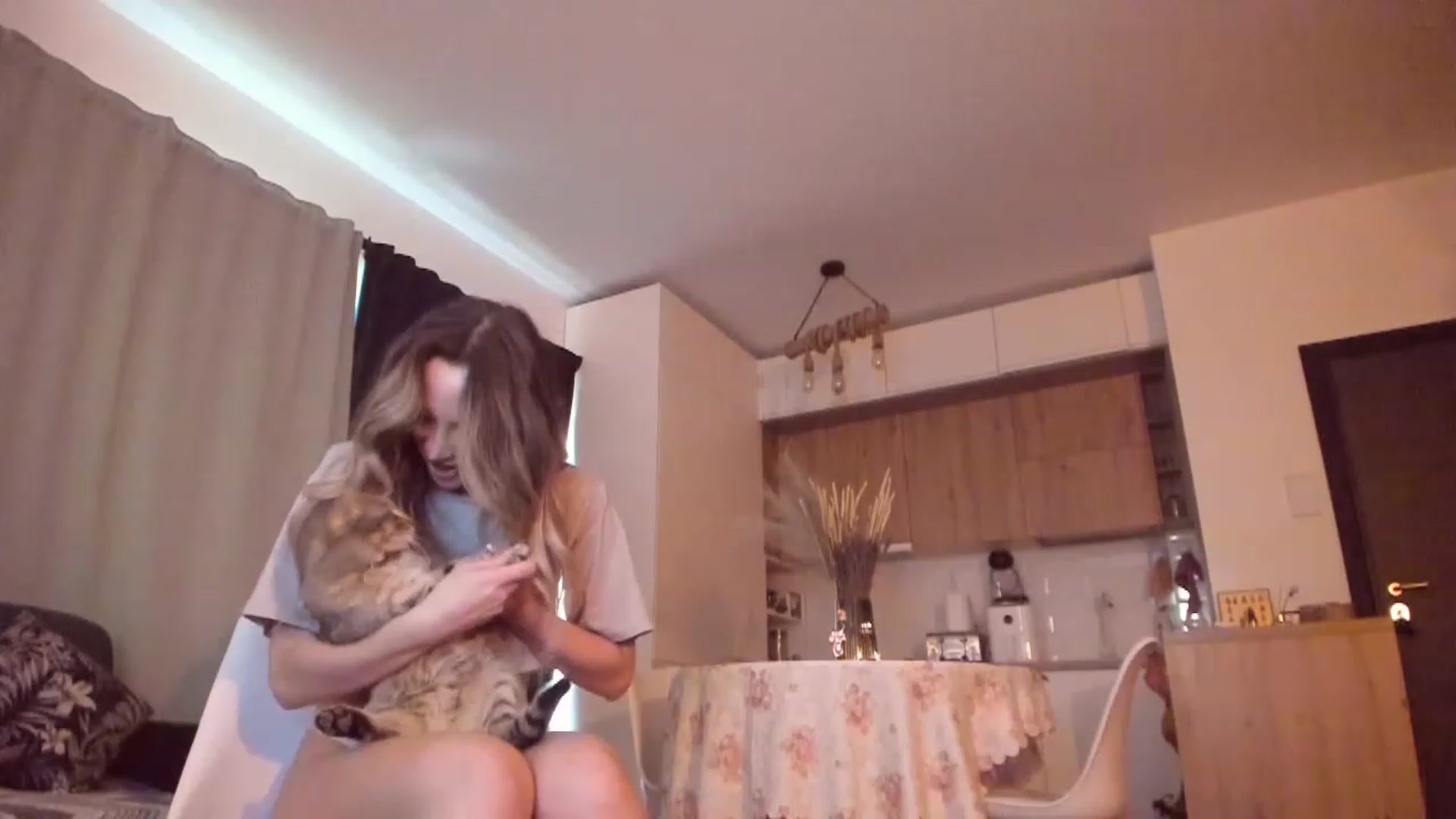 Gallery image thumbnail from CoolElissa's myfreecams stream on, 02/17/2023, 06:10 image 16 of 20