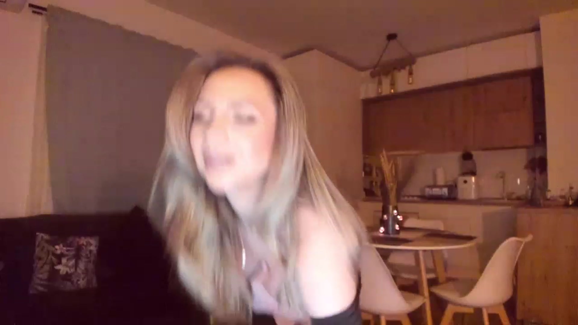 Gallery image thumbnail from CoolElissa's myfreecams stream on, 03/05/2023, 04:31 image 13 of 20