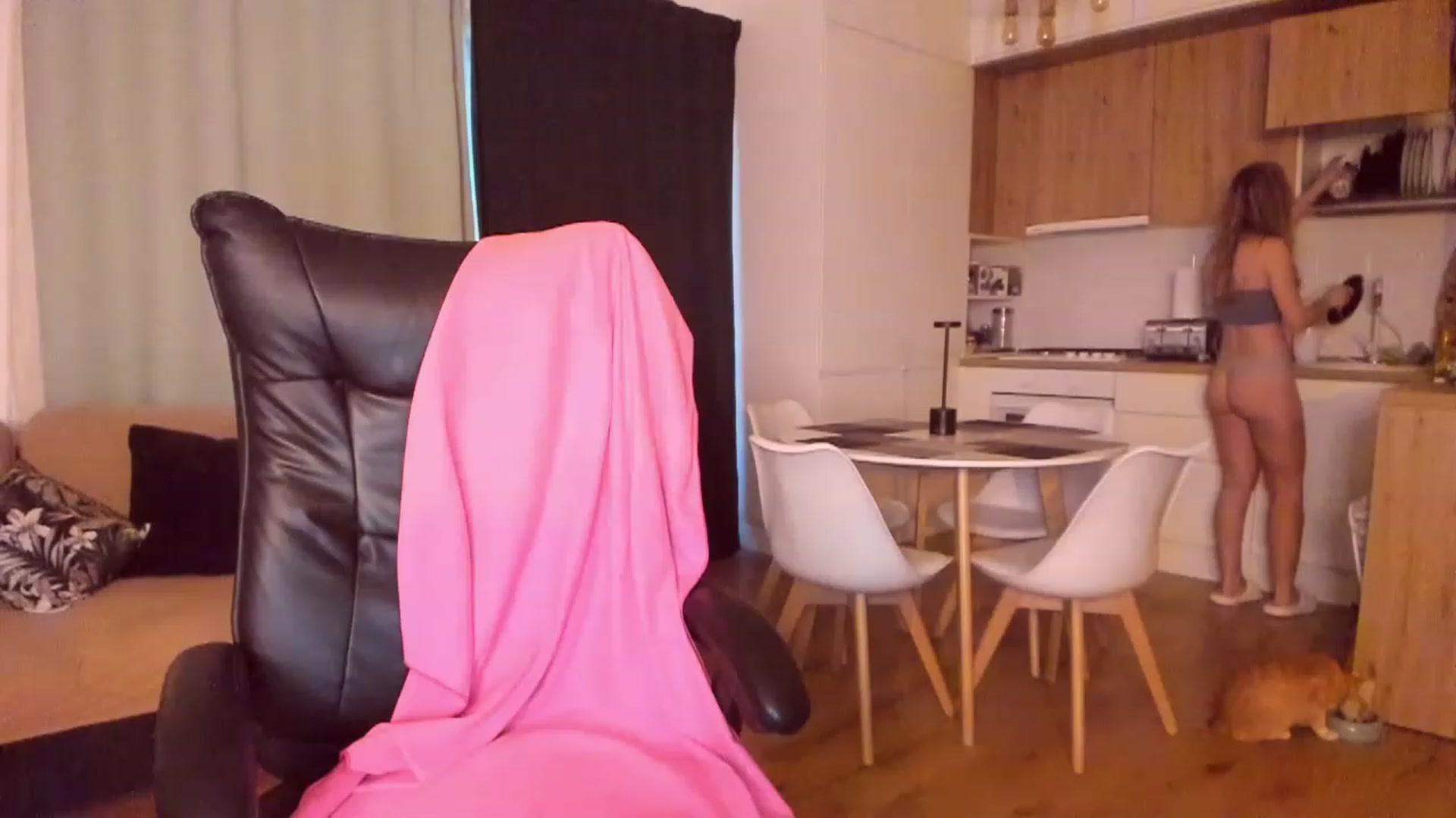 Gallery image thumbnail from CoolElissa's myfreecams stream on, 04/22/2023, 03:38 image 18 of 20
