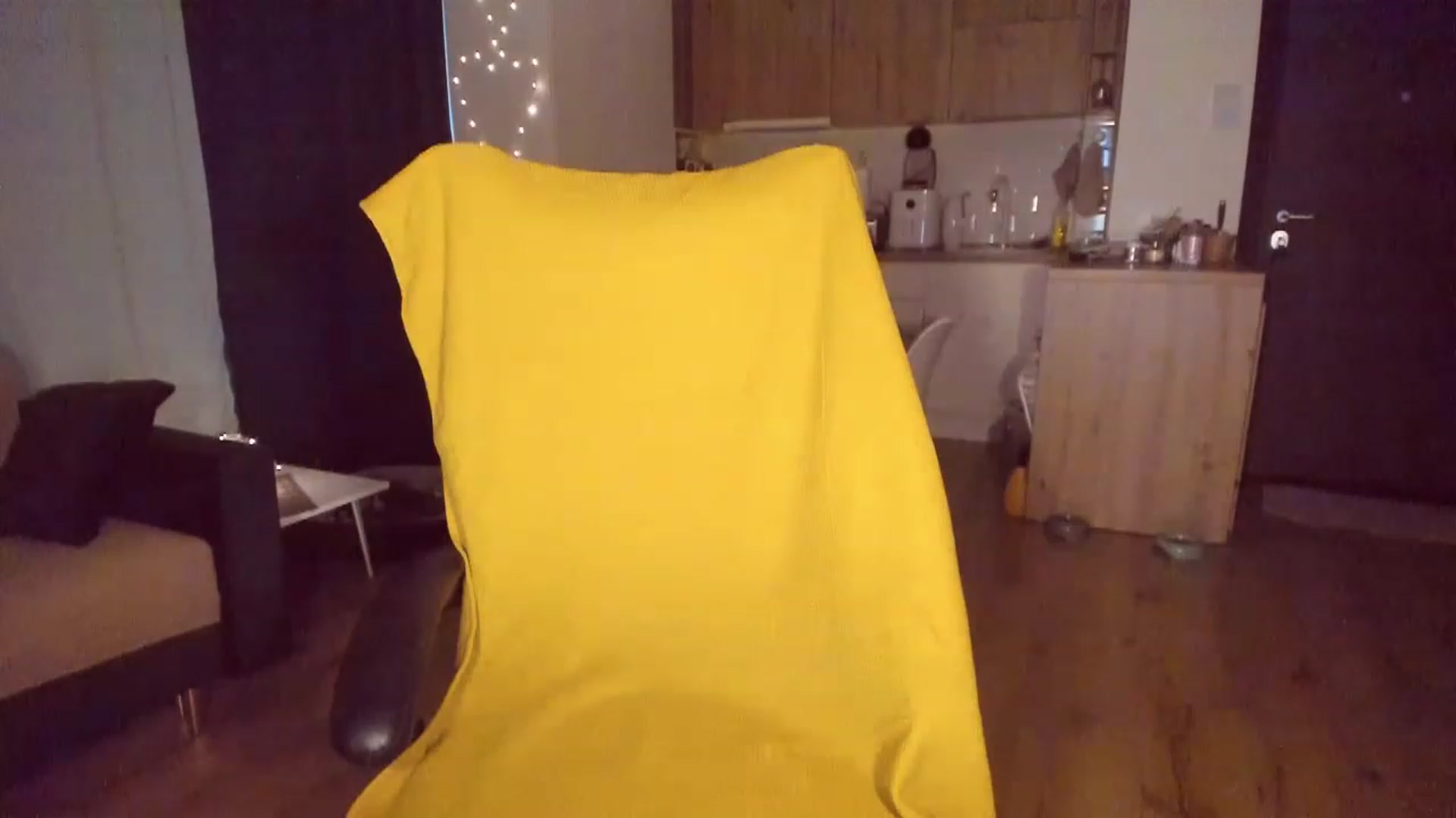 Gallery image thumbnail from CoolElissa's myfreecams stream on, 04/25/2023, 05:06 image 10 of 20