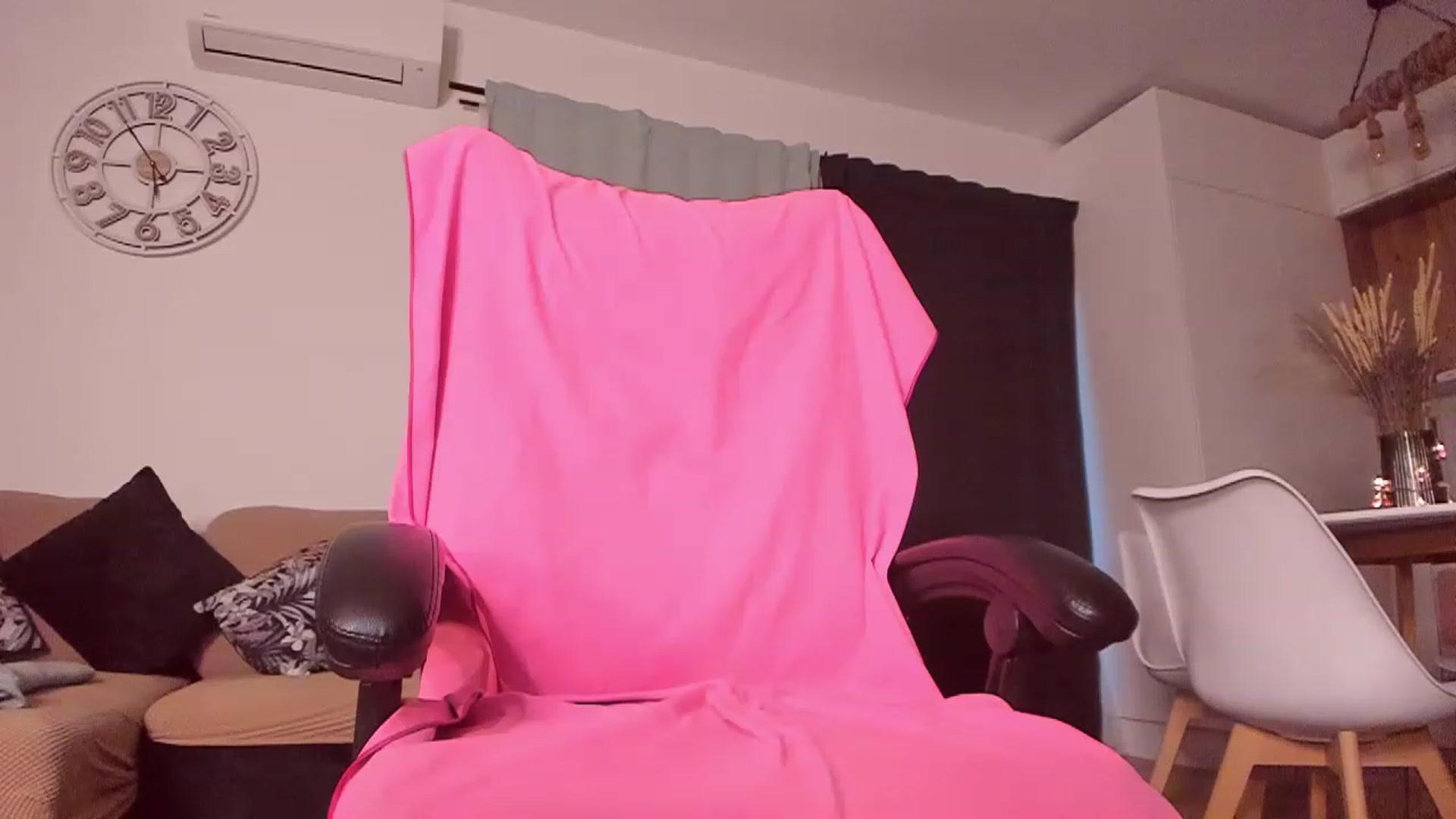 Gallery image thumbnail from CoolElissa's myfreecams stream on, 05/10/2023, 03:13 image 17 of 20