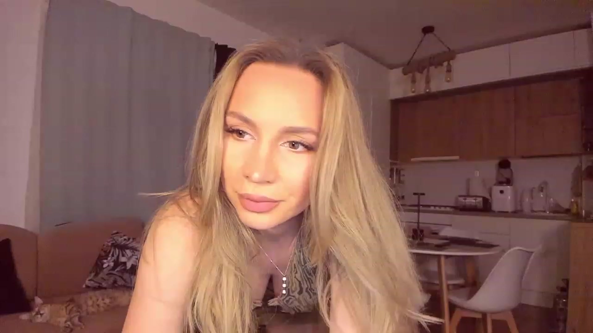 Gallery image thumbnail from CoolElissa's myfreecams stream on, 05/15/2023, 03:27 image 2 of 20