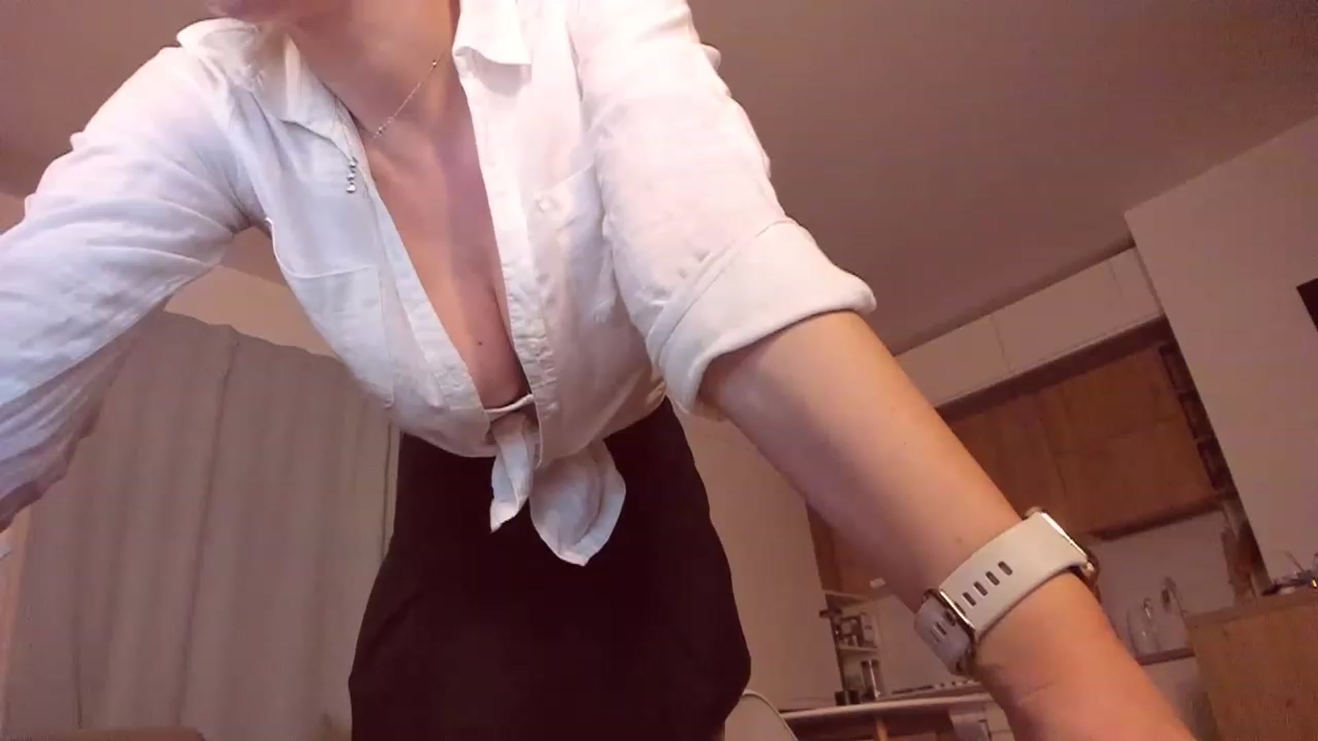 Gallery image thumbnail from CoolElissa's myfreecams stream on, 05/16/2023, 03:38 image 6 of 20