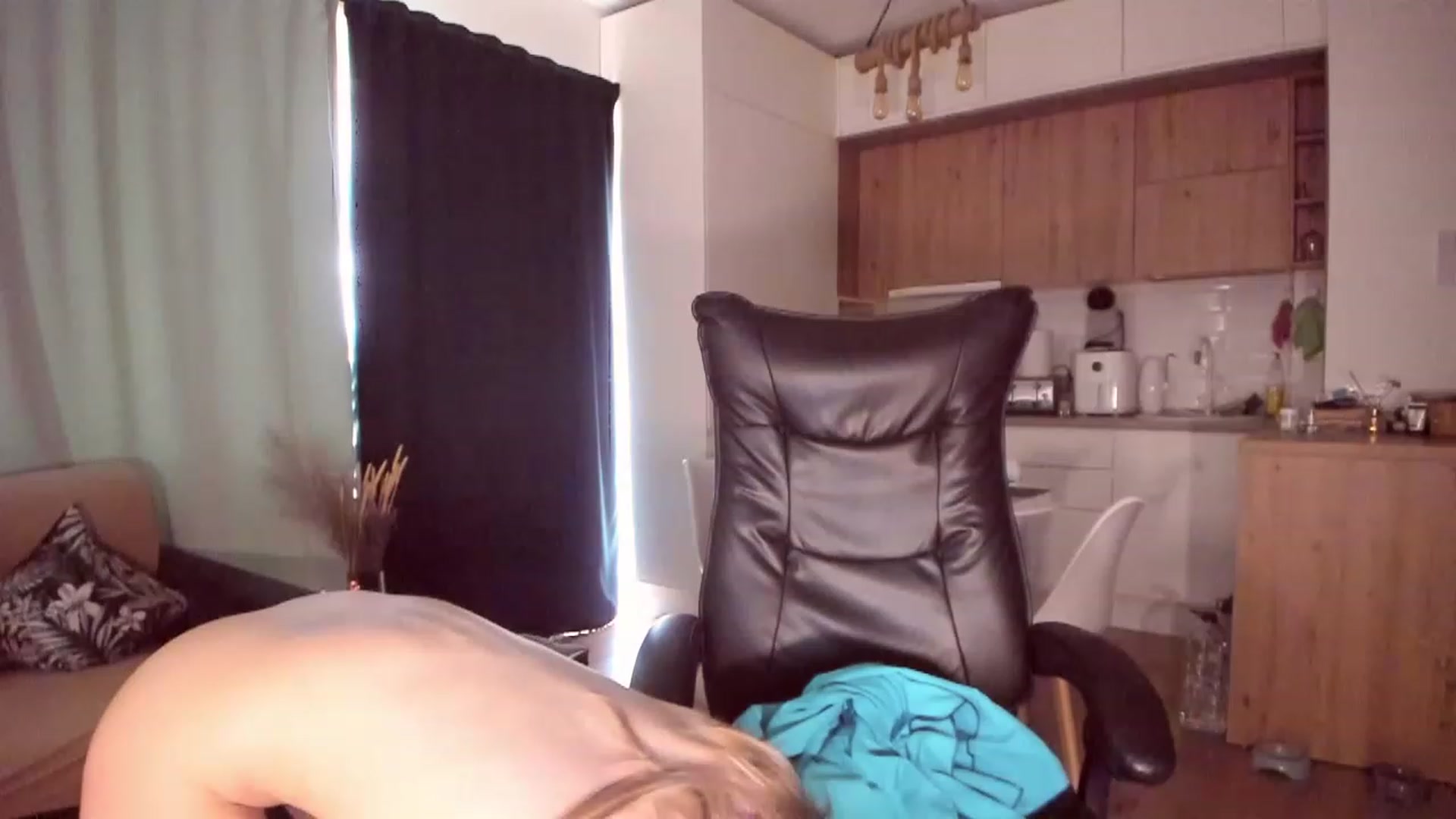 Gallery image thumbnail from CoolElissa's myfreecams stream on, 05/18/2023, 07:06 image 15 of 20