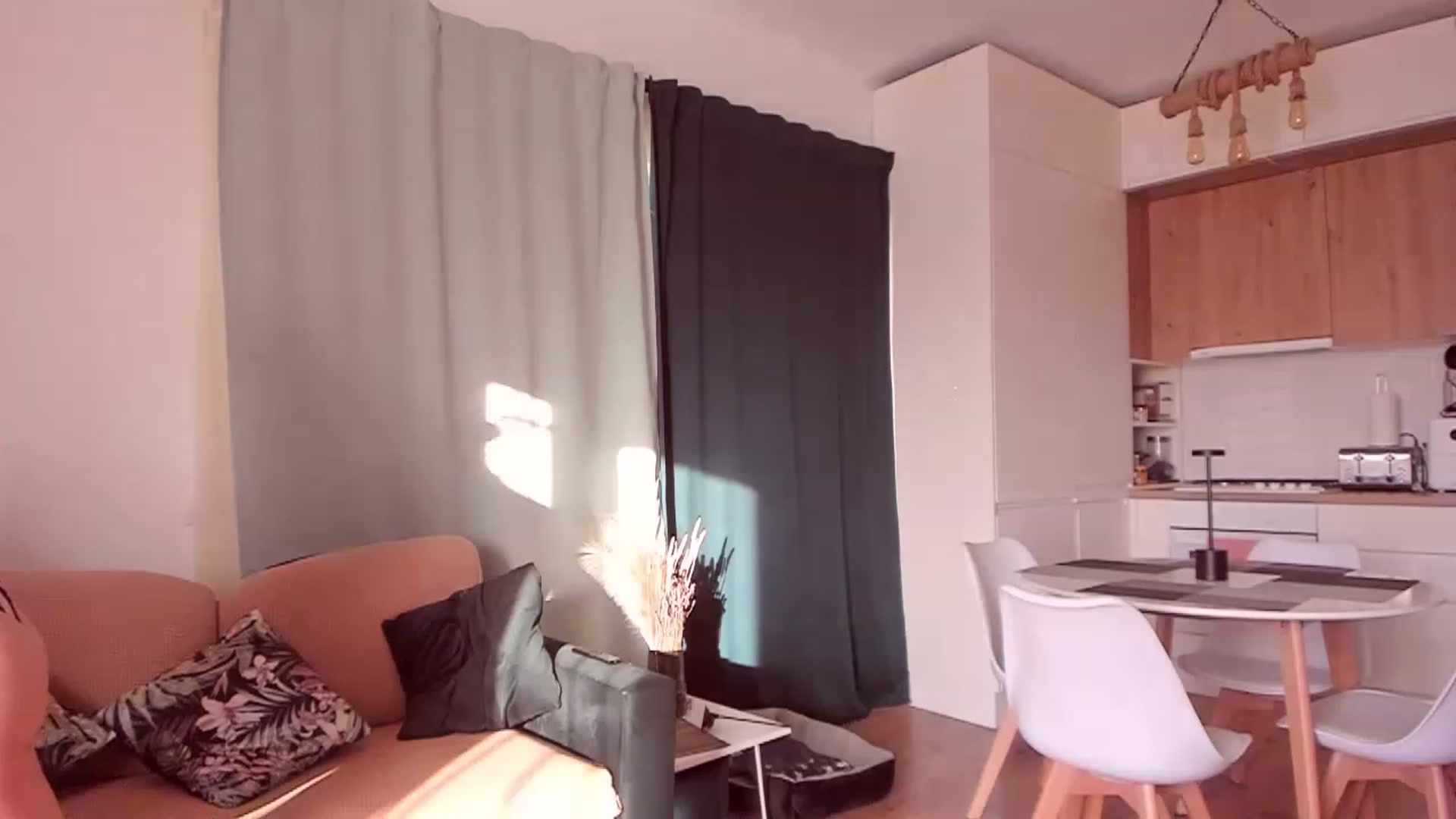 Gallery image thumbnail from CoolElissa's myfreecams stream on, 05/21/2023, 05:21 image 7 of 20