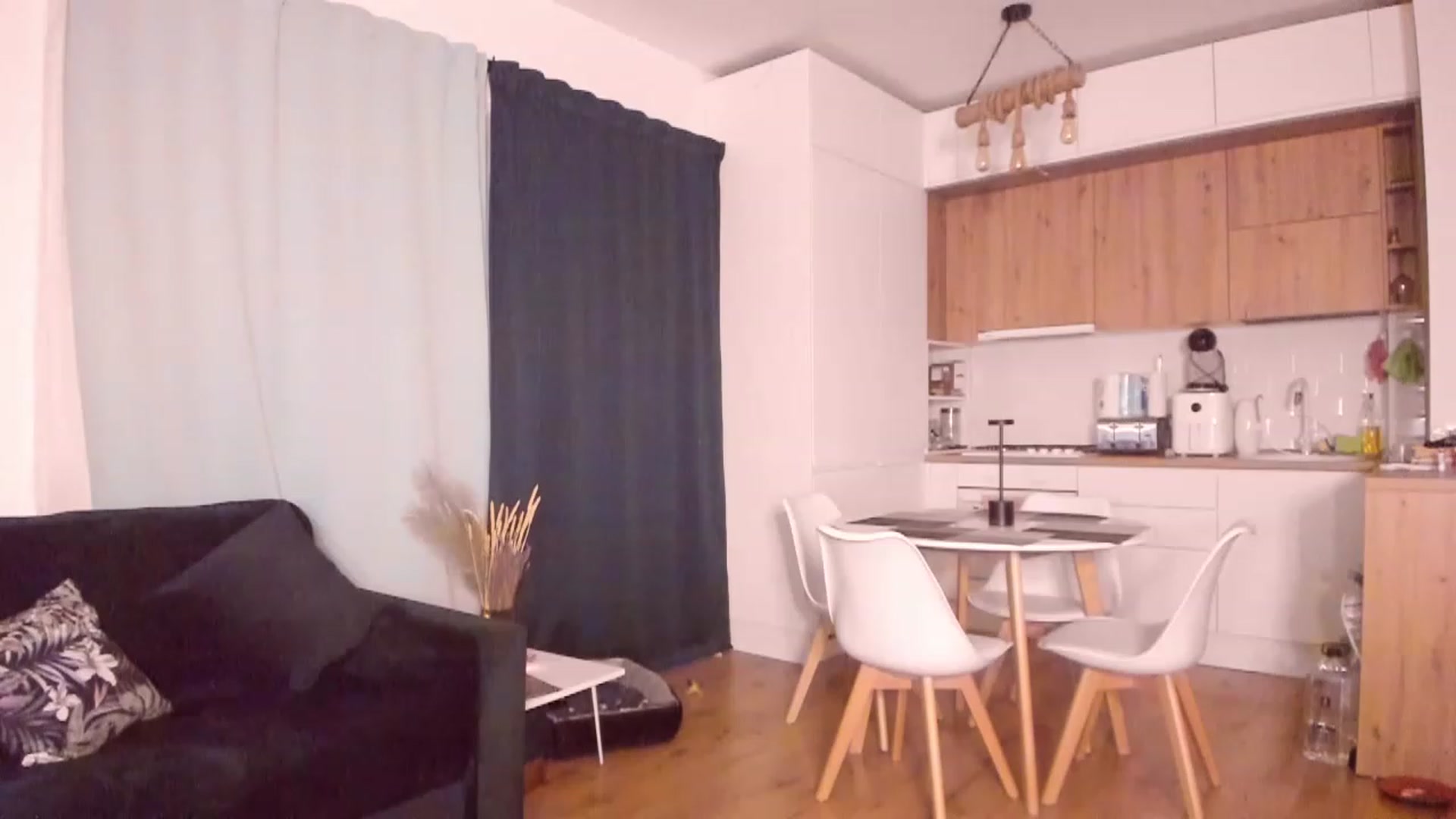 Gallery image thumbnail from CoolElissa's myfreecams stream on, 05/23/2023, 02:31 image 17 of 20