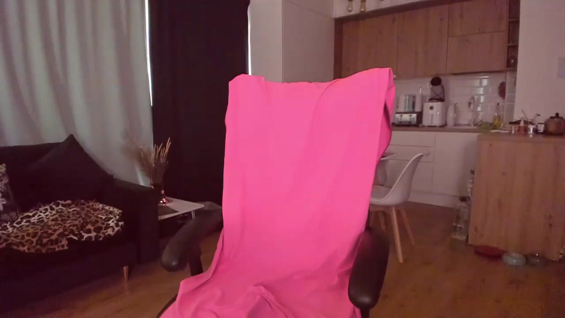 Gallery image thumbnail from CoolElissa's myfreecams stream on, 05/23/2023, 04:44 image 5 of 20