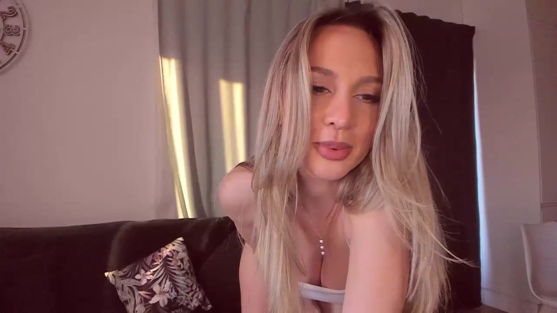 Gallery image thumbnail from CoolElissa's myfreecams stream on, 05/24/2023, 03:25 image 15 of 20