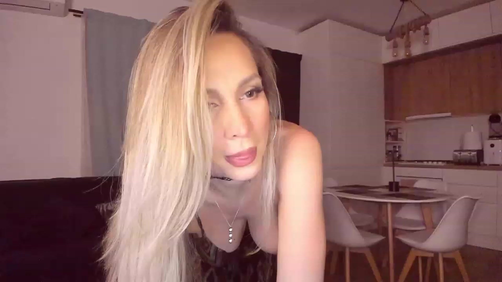Gallery image thumbnail from CoolElissa's myfreecams stream on, 05/26/2023, 03:06 image 10 of 20