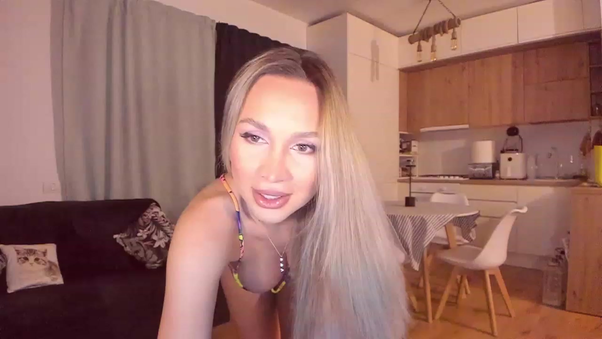 Gallery image thumbnail from CoolElissa's myfreecams stream on, 06/08/2023, 02:09 image 5 of 20
