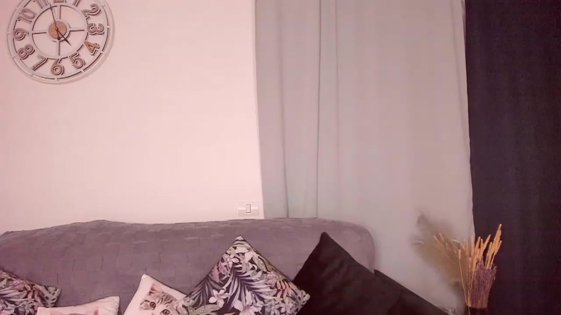 Gallery image thumbnail from CoolElissa's myfreecams stream on, 06/19/2023, 03:21 image 1 of 20