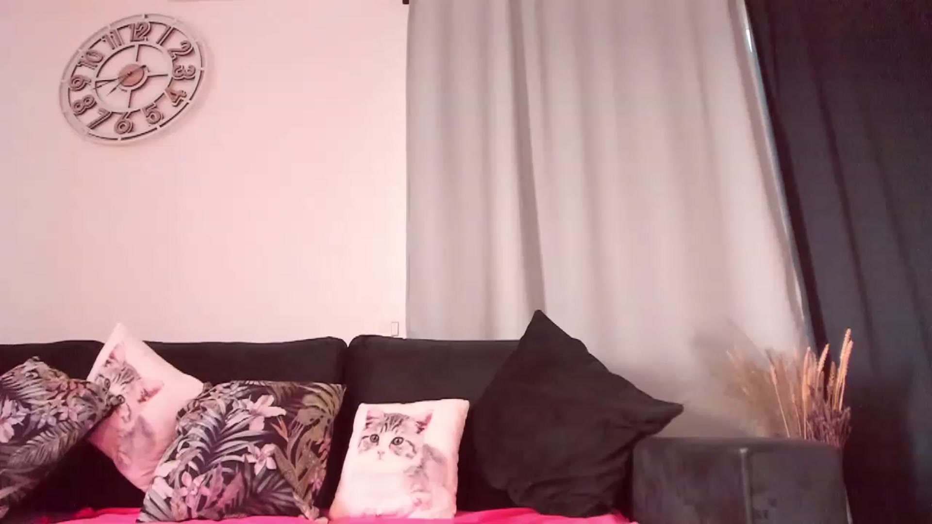 Gallery image thumbnail from CoolElissa's myfreecams stream on, 07/15/2023, 05:25 image 11 of 20